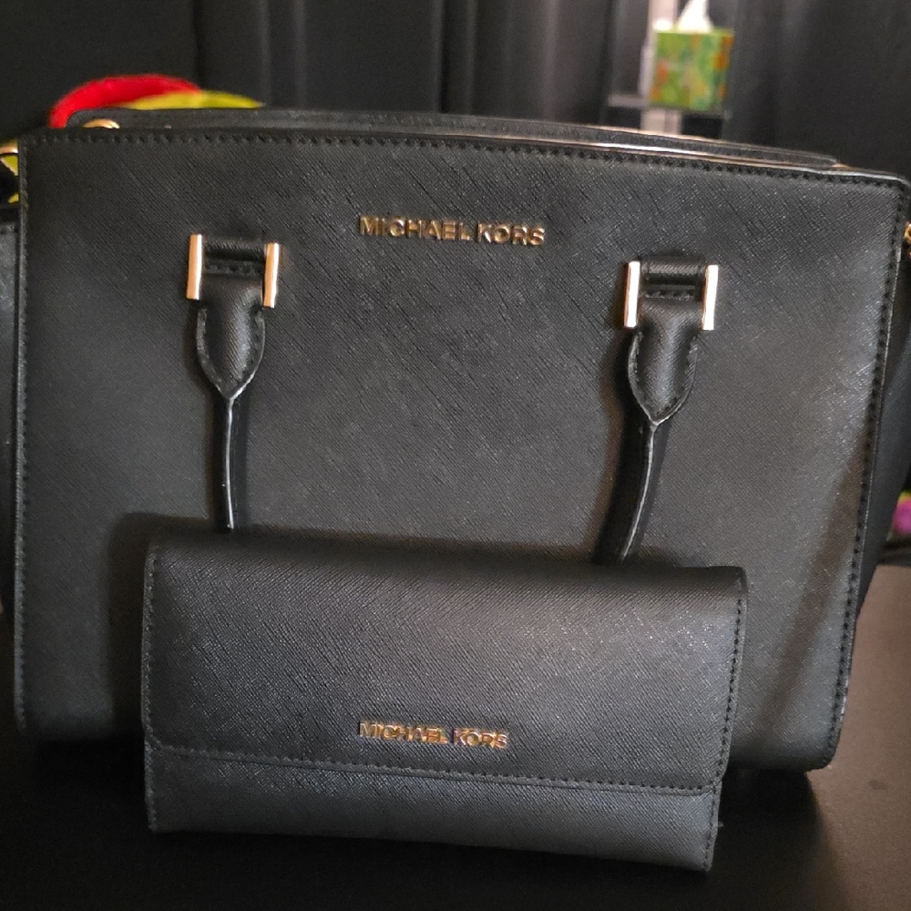 Michael Kors Black and Gold Handbag with Wallet